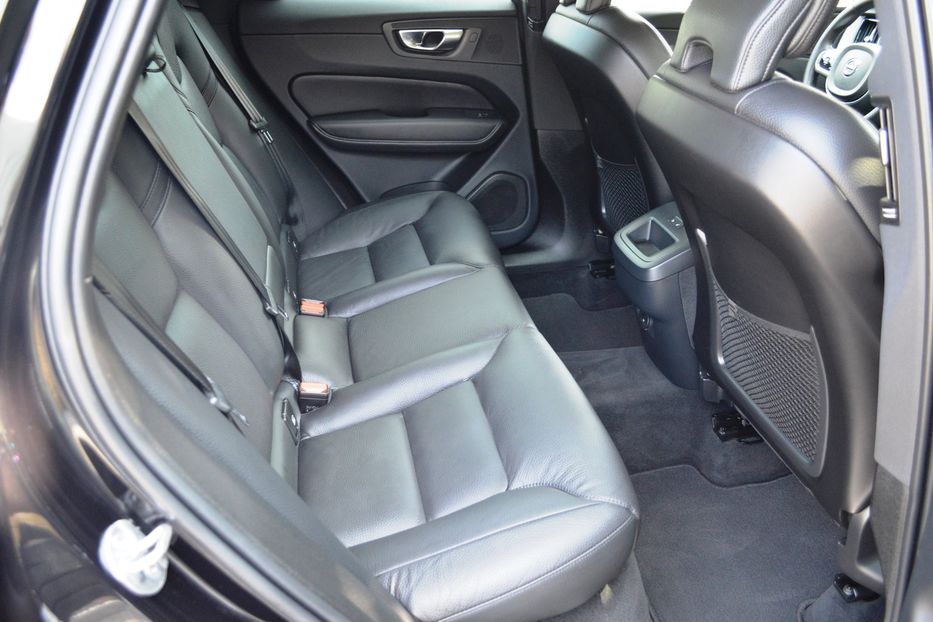 Продам Volvo XC60 MHEV 2023 года в Одессе
