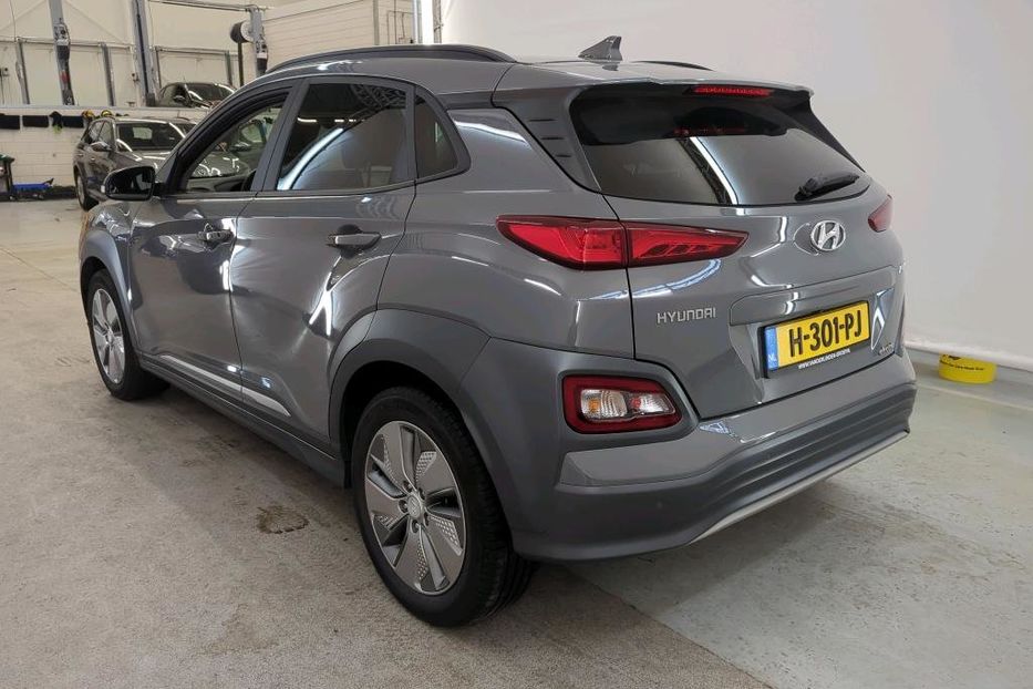 Продам Hyundai Kona Premium 64kW Rest 3 Phase 2020 года в Тернополе