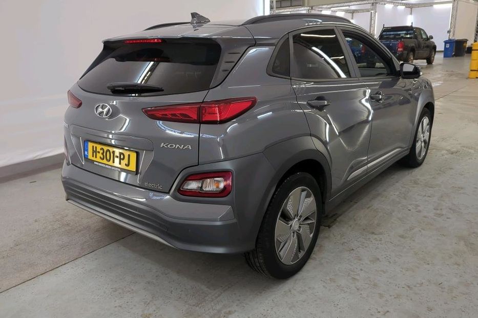 Продам Hyundai Kona Premium 64kW Rest 3 Phase 2020 года в Тернополе