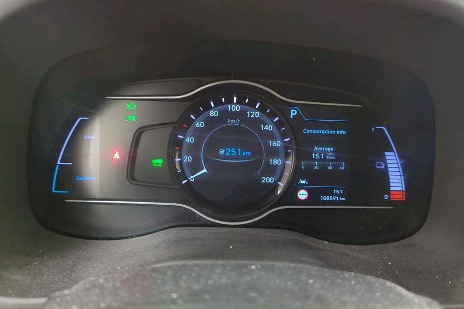 Продам Hyundai Kona Premium 64kW Rest 3 Phase 2020 года в Тернополе