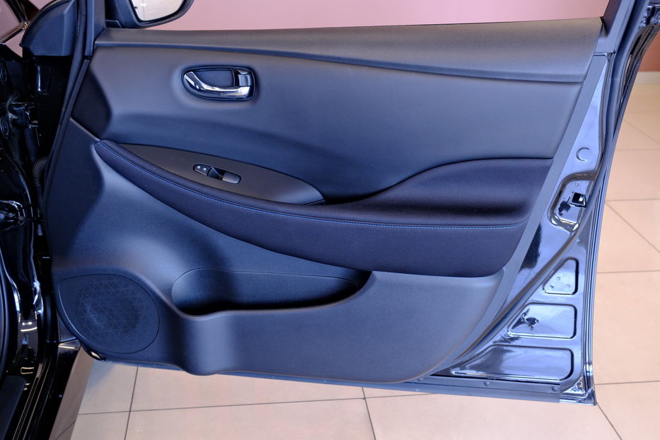 Продам Nissan Leaf 2021 года в Одессе