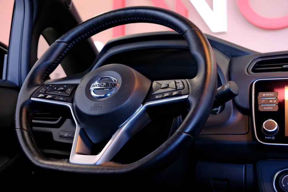 Продам Nissan Leaf 2021 года в Одессе