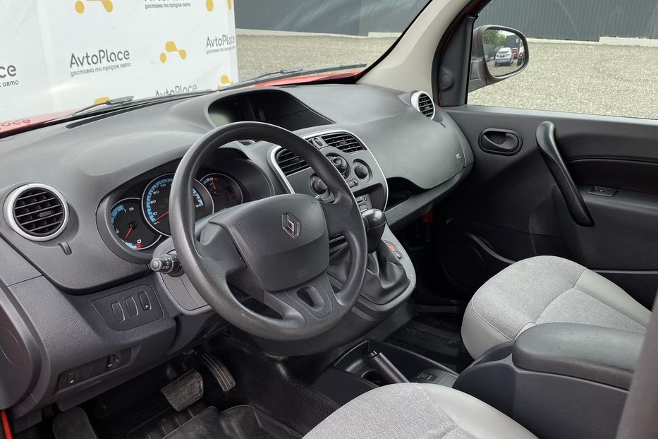 Продам Renault Kangoo пасс. 2020 года в Луцке