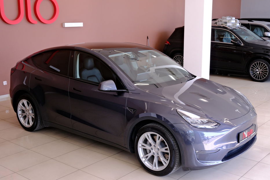Продам Tesla Model Y Long Range 2022 года в Одессе