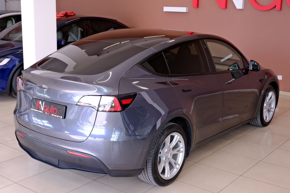 Продам Tesla Model Y Long Range 2022 года в Одессе
