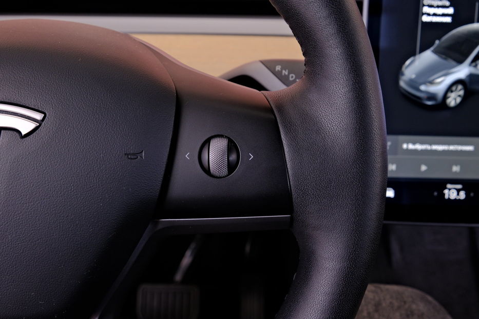 Продам Tesla Model Y Long Range 2022 года в Одессе