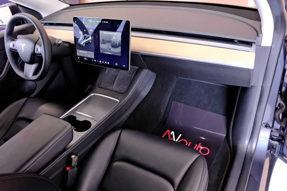 Продам Tesla Model Y Long Range 2022 года в Одессе