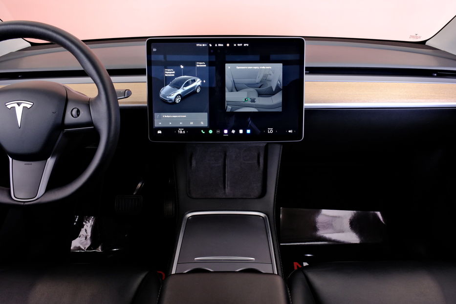 Продам Tesla Model Y Long Range 2022 года в Одессе