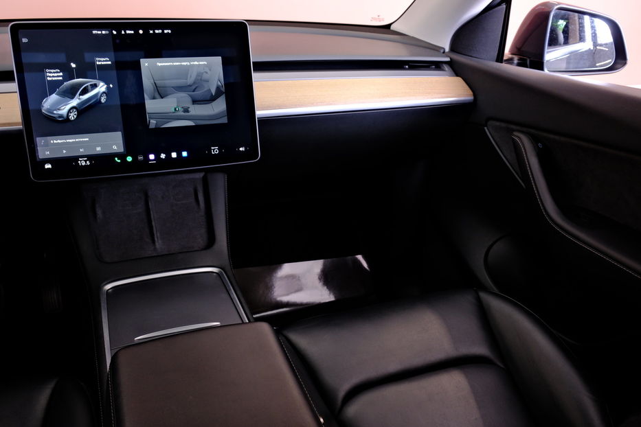 Продам Tesla Model Y Long Range 2022 года в Одессе