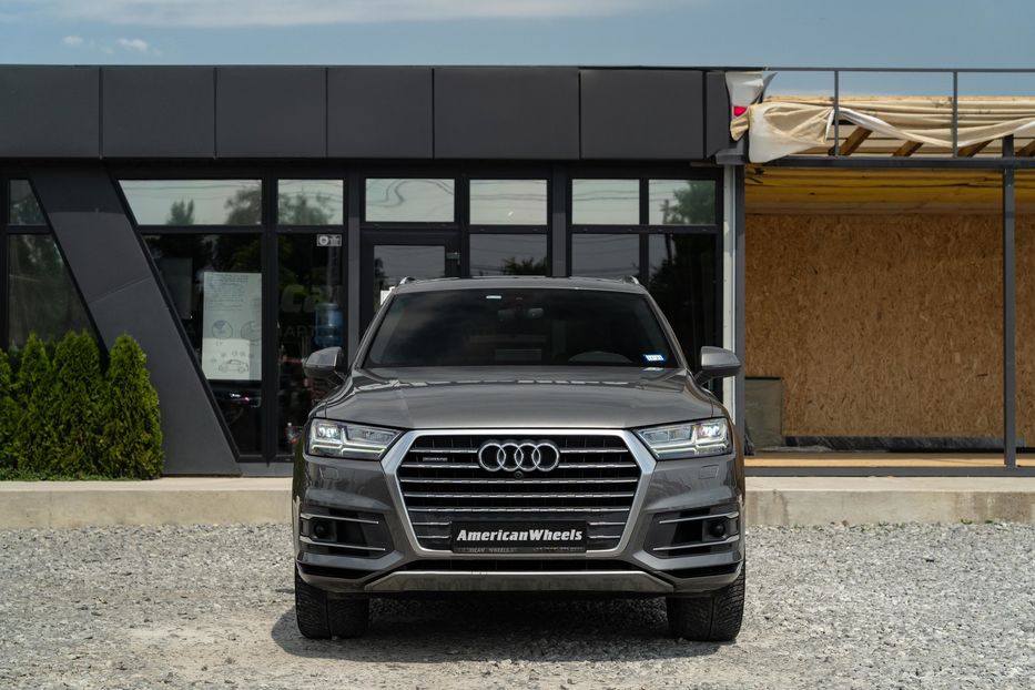Продам Audi Q7 Premium Plus 2017 года в Черновцах