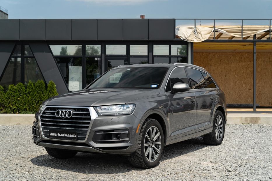 Продам Audi Q7 Premium Plus 2017 года в Черновцах