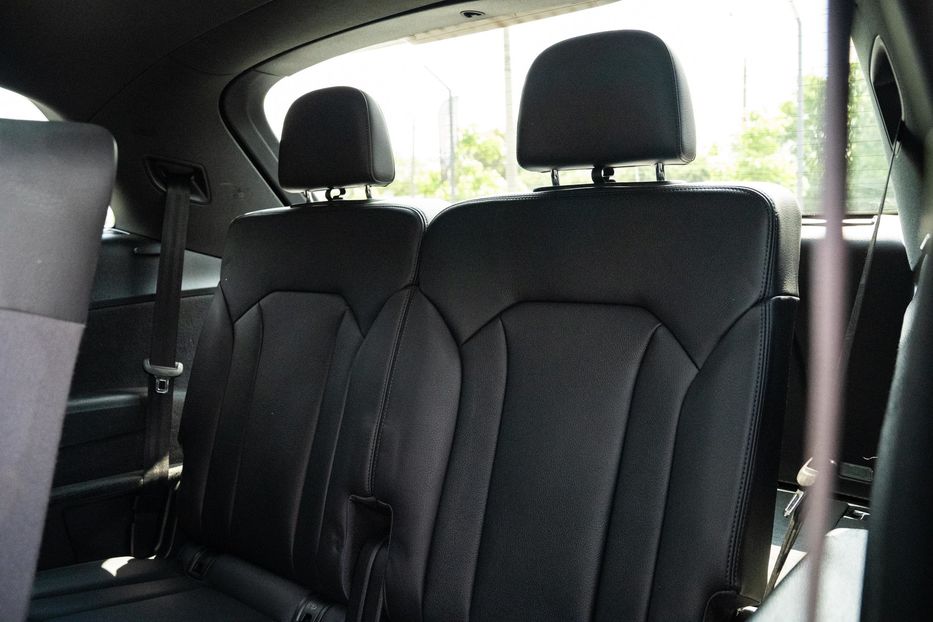 Продам Audi Q7 Premium Plus 2017 года в Черновцах