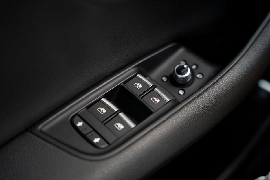 Продам Audi Q7 Premium Plus 2017 года в Черновцах