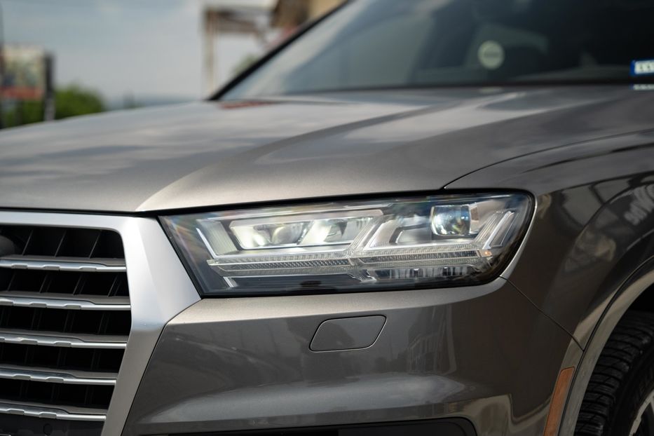 Продам Audi Q7 Premium Plus 2017 года в Черновцах
