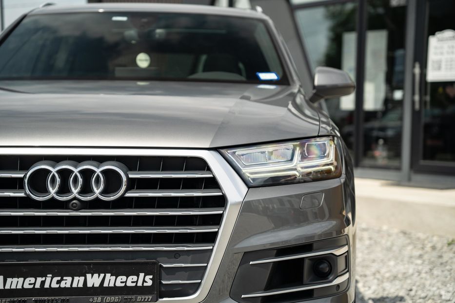 Продам Audi Q7 Premium Plus 2017 года в Черновцах