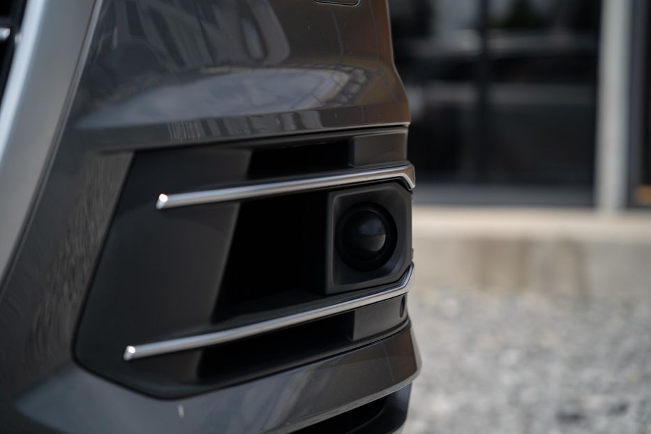 Продам Audi Q7 Premium Plus 2017 года в Черновцах