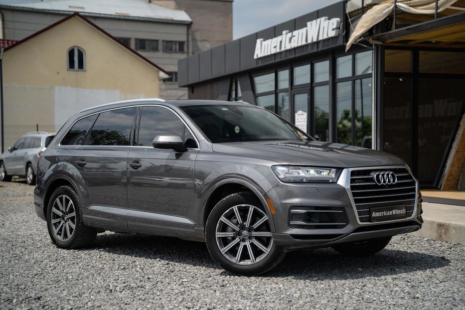 Продам Audi Q7 Premium Plus 2017 года в Черновцах