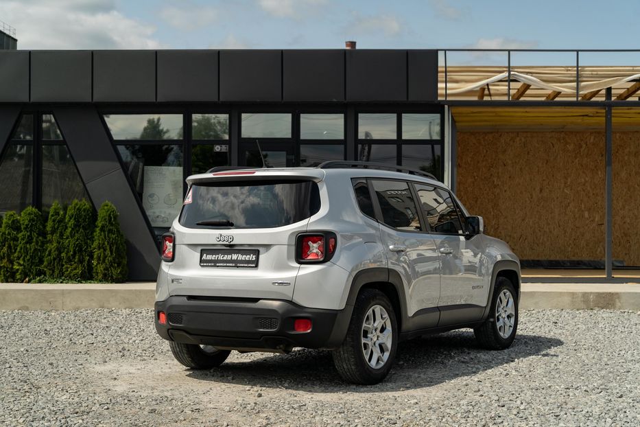 Продам Jeep Renegade Latitude 2015 года в Черновцах