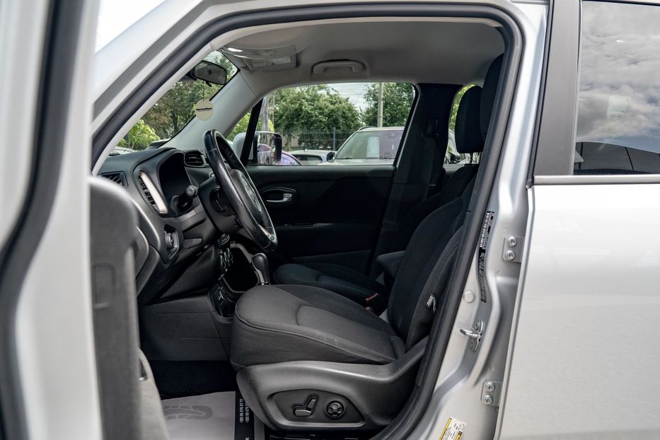 Продам Jeep Renegade Latitude 2015 года в Черновцах