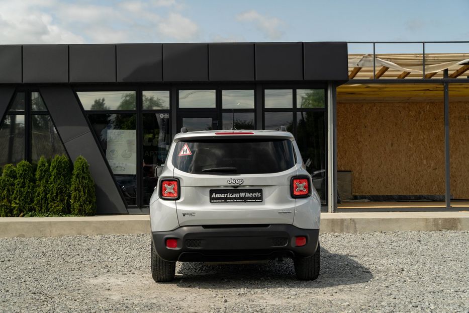Продам Jeep Renegade Latitude 2015 года в Черновцах
