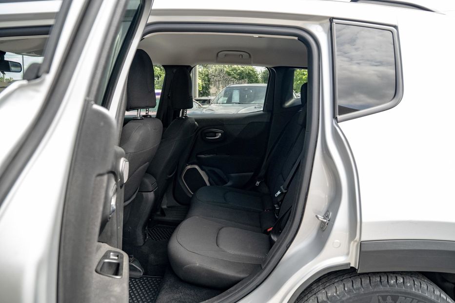 Продам Jeep Renegade Latitude 2015 года в Черновцах