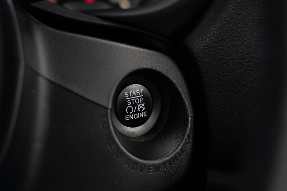 Продам Jeep Renegade Latitude 2015 года в Черновцах