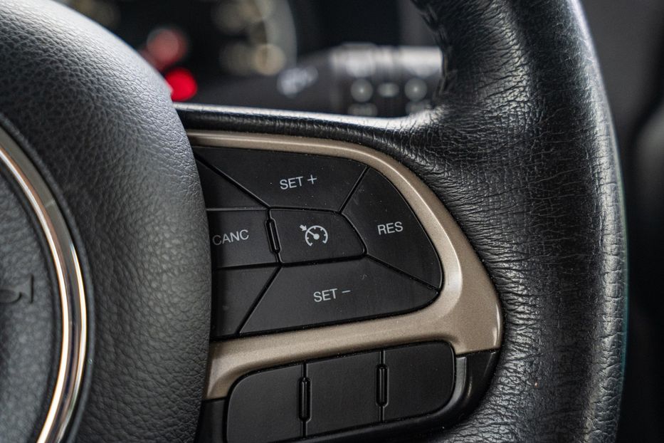 Продам Jeep Renegade Latitude 2015 года в Черновцах
