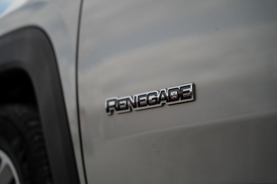 Продам Jeep Renegade Latitude 2015 года в Черновцах