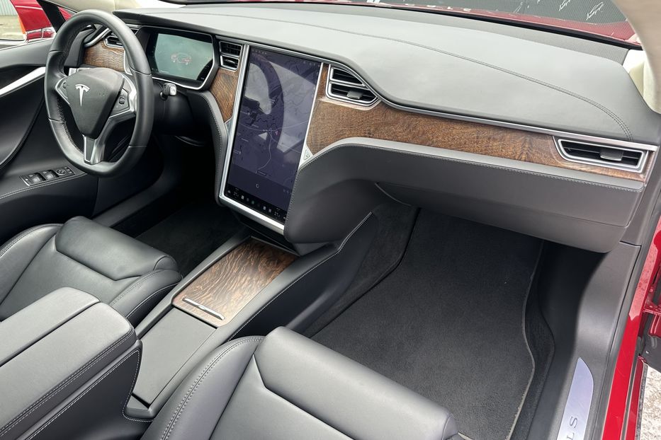 Продам Tesla Model S 75D 2018 года в Киеве
