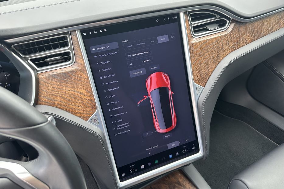 Продам Tesla Model S 75D 2018 года в Киеве