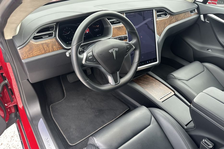 Продам Tesla Model S 75D 2018 года в Киеве