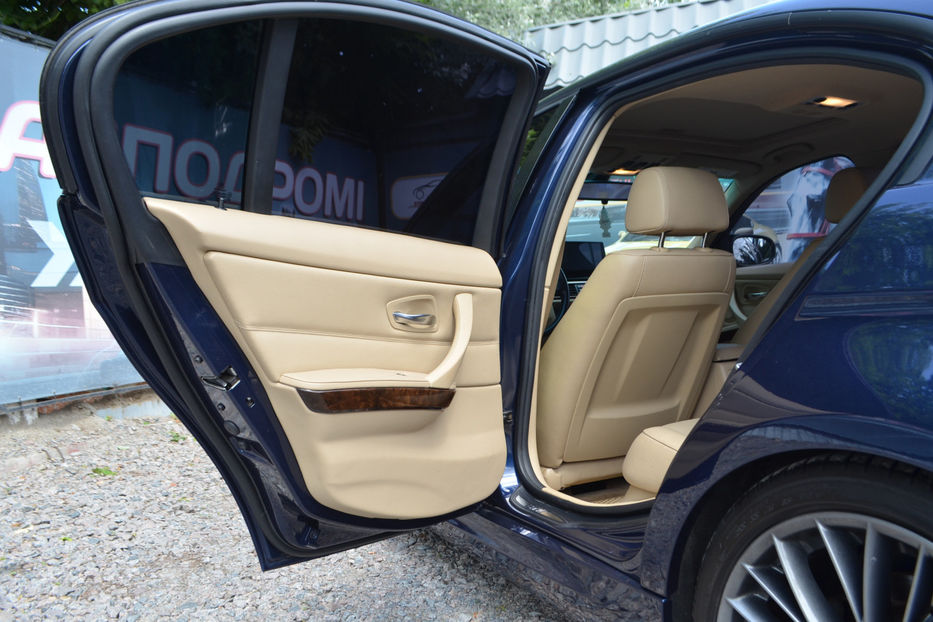 Продам BMW 328 2011 года в Киеве