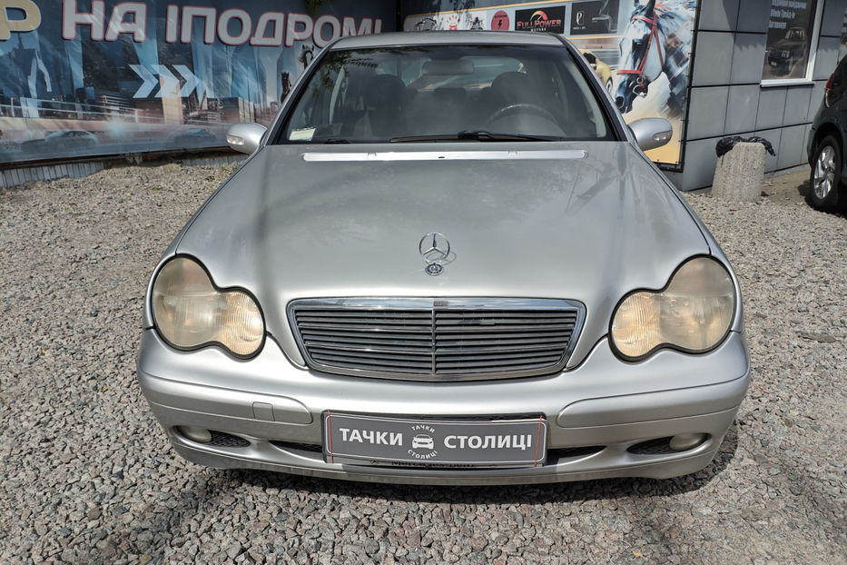 Продам Mercedes-Benz C-Class 2001 года в Киеве
