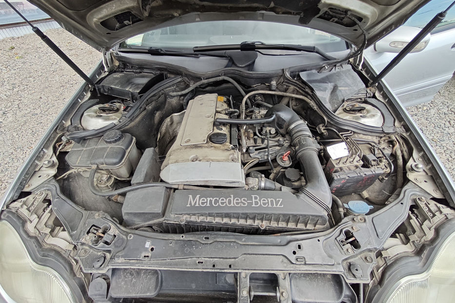 Продам Mercedes-Benz C-Class 2001 года в Киеве