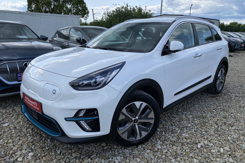 Продам Kia Niro 64кВт РЕЗЕРВ 2022 года в Львове