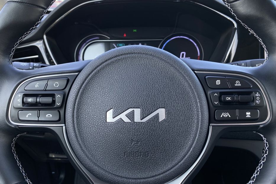 Продам Kia Niro 64кВт РЕЗЕРВ 2022 года в Львове