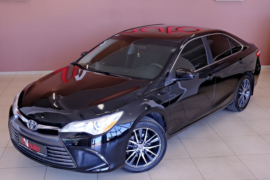 Продам Toyota Camry 2018 года в Одессе