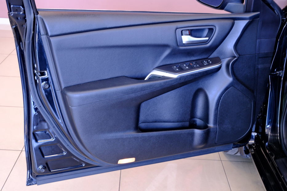 Продам Toyota Camry 2018 года в Одессе