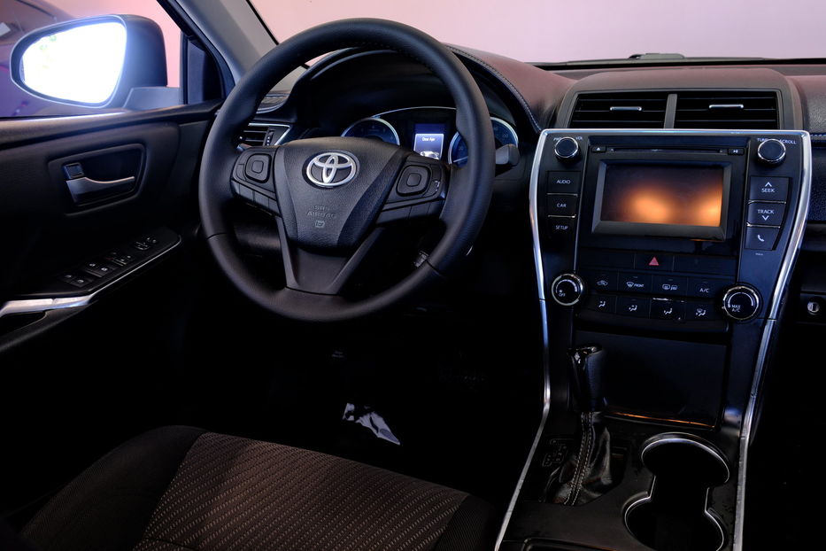 Продам Toyota Camry 2018 года в Одессе