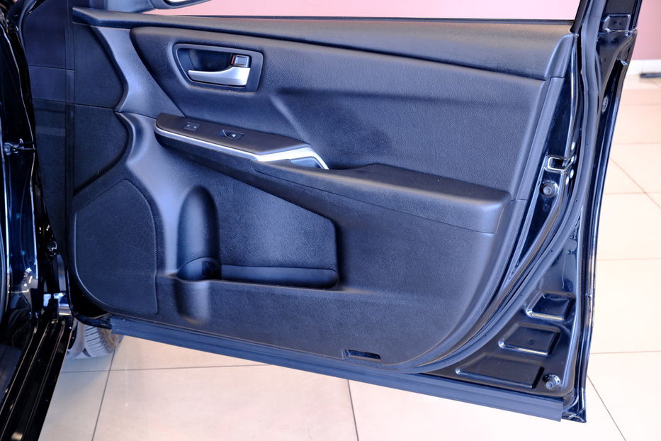 Продам Toyota Camry 2018 года в Одессе