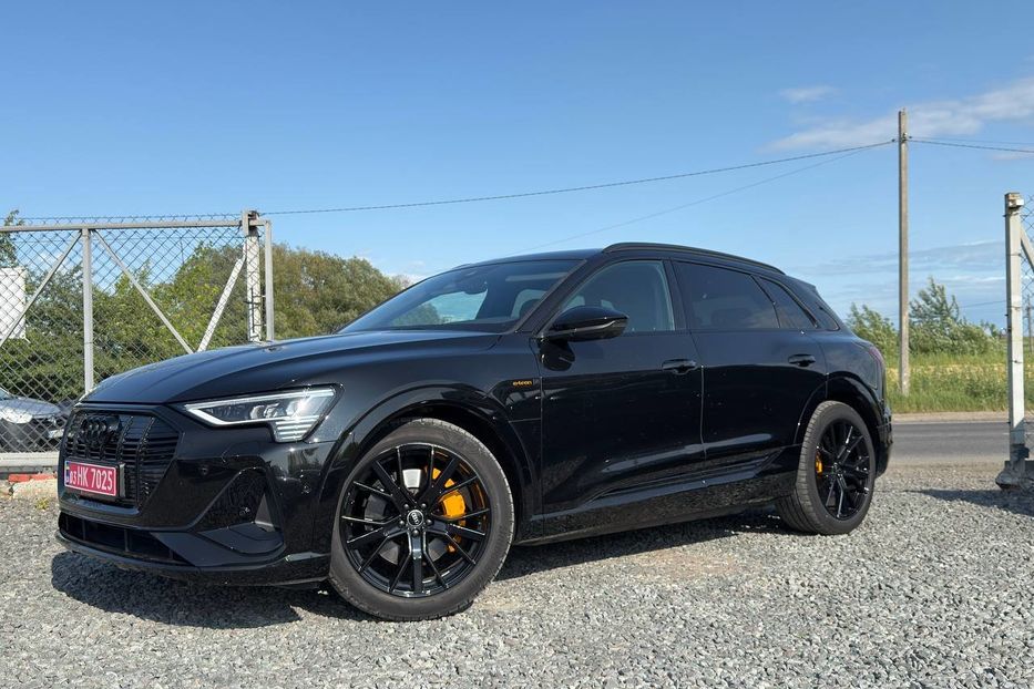 Продам Audi E-Tron 95квт  Black EDITION 2023 года в Львове