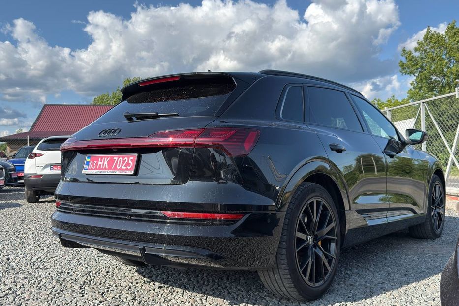 Продам Audi E-Tron 95квт  Black EDITION 2023 года в Львове