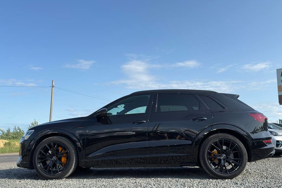 Продам Audi E-Tron 95квт  Black EDITION 2023 года в Львове