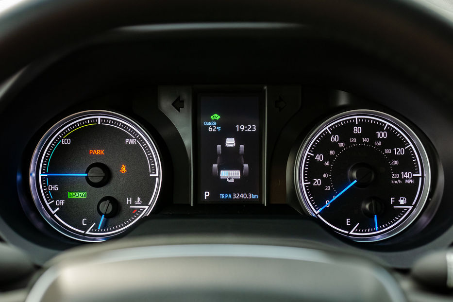 Продам Toyota Venza Hybrid 2021 года в Киеве