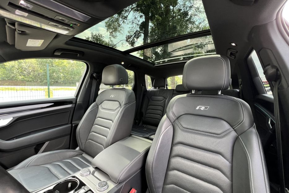 Продам Volkswagen Touareg R-Line 4.0TDI 310Kw 2019 года в г. Умань, Черкасская область