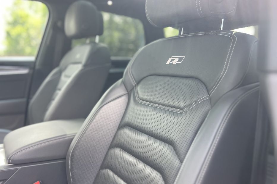 Продам Volkswagen Touareg R-Line 4.0TDI 310Kw 2019 года в г. Умань, Черкасская область