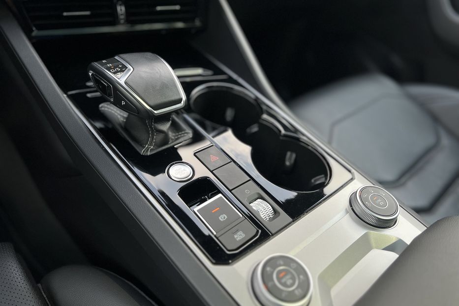 Продам Volkswagen Touareg R-Line 4.0TDI 310Kw 2019 года в г. Умань, Черкасская область