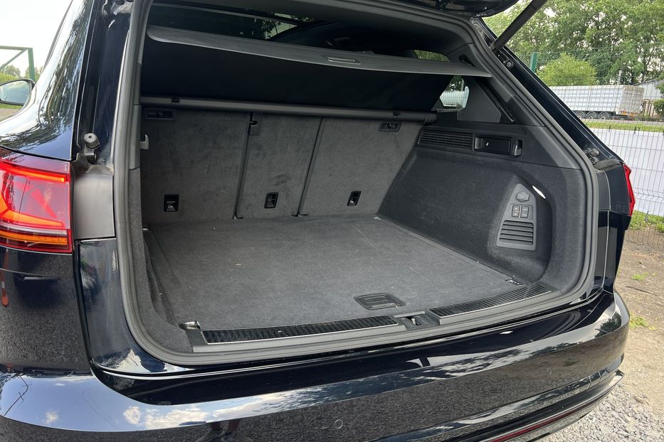 Продам Volkswagen Touareg R-Line 4.0TDI 310Kw 2019 года в г. Умань, Черкасская область
