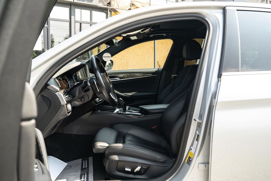 Продам BMW 530 E 2018 года в Черновцах