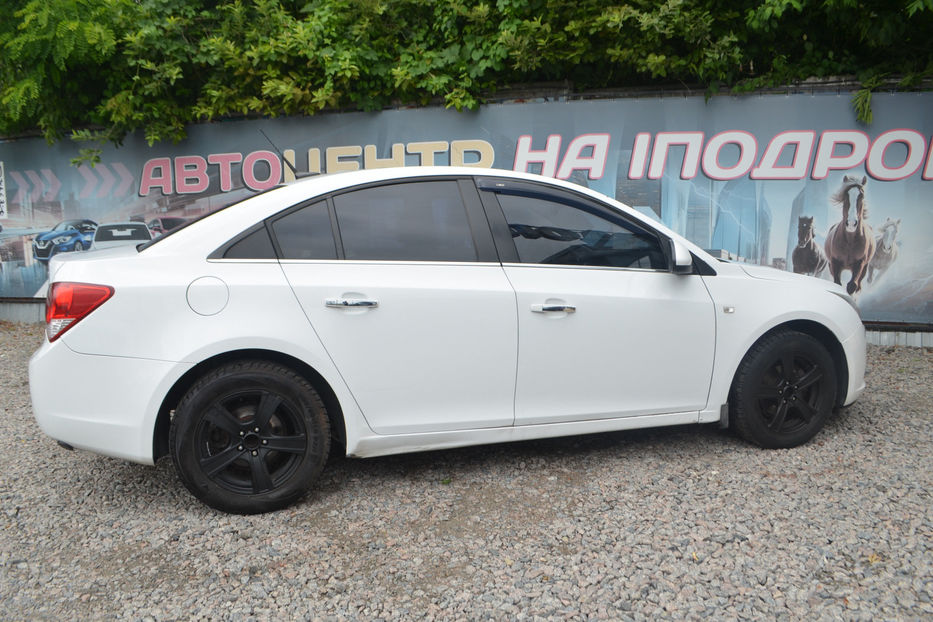 Продам Chevrolet Cruze 2011 года в Киеве